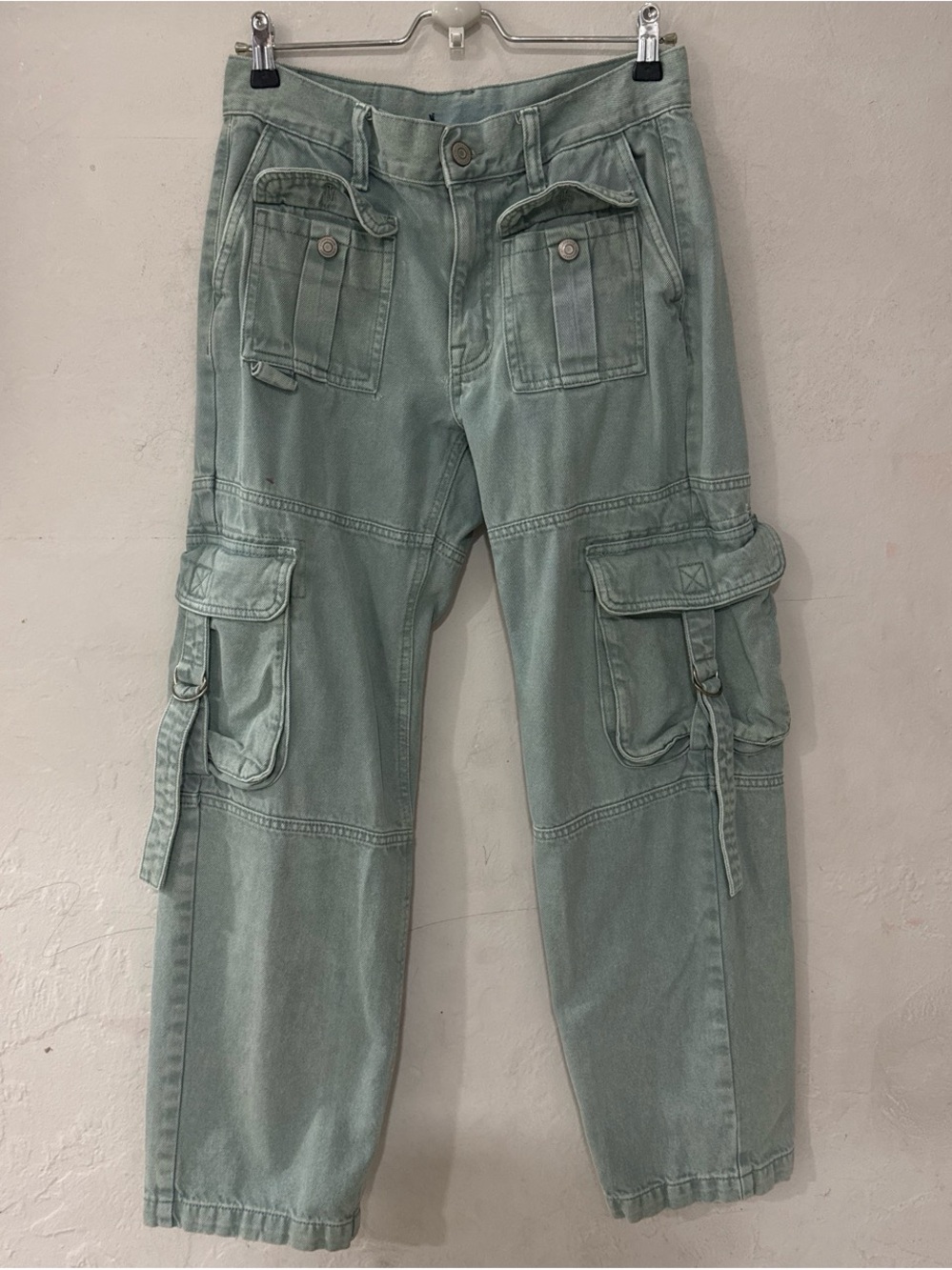 Women’s Straight Leg Cargo Jeans in Sage Green